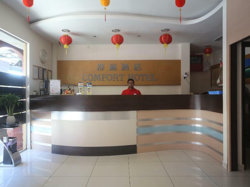 Oyo 750 Comfort Hotel Кота-Кинабалу Экстерьер фото